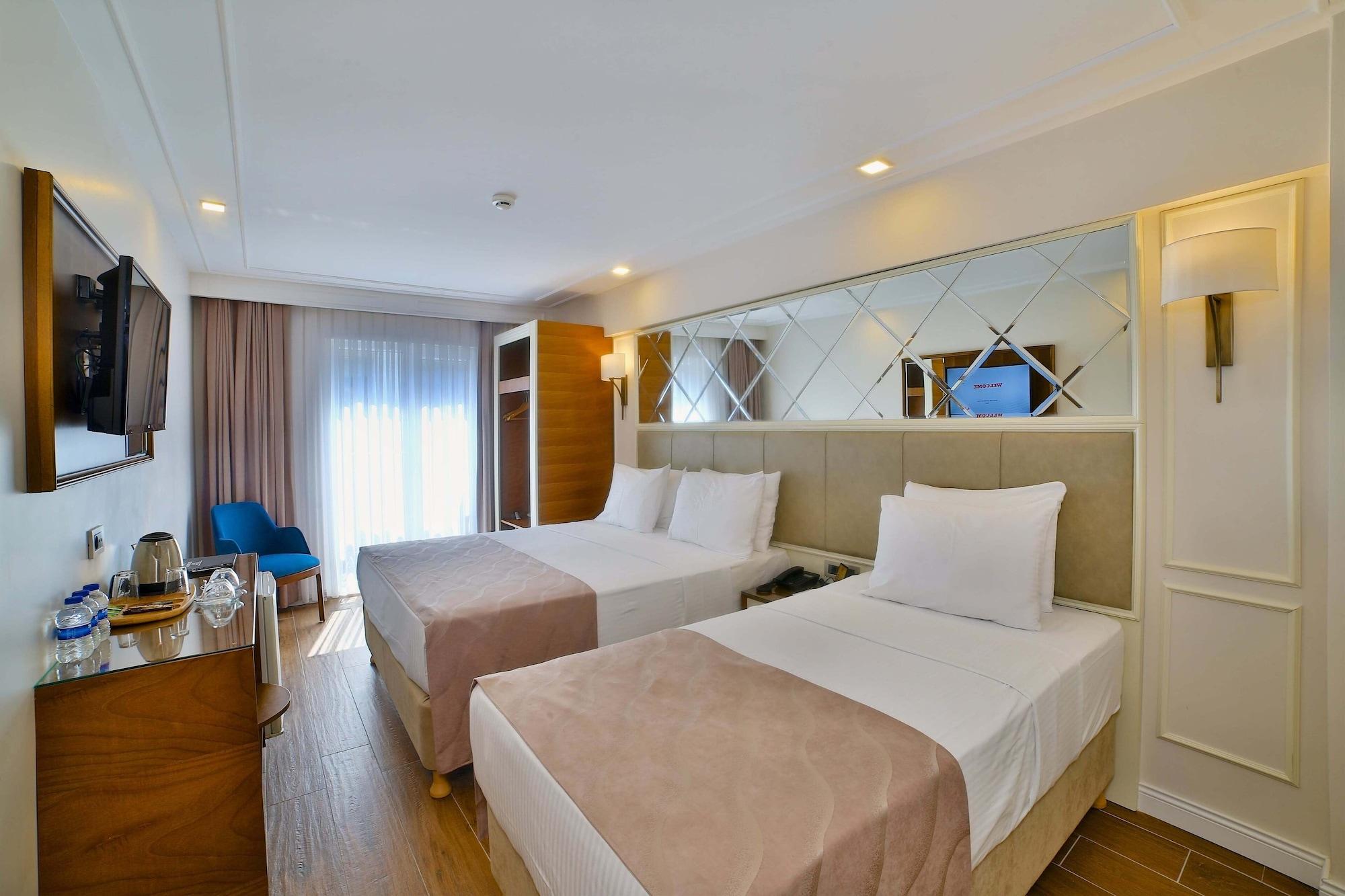 Marinem Hotel Istanboel Buitenkant foto