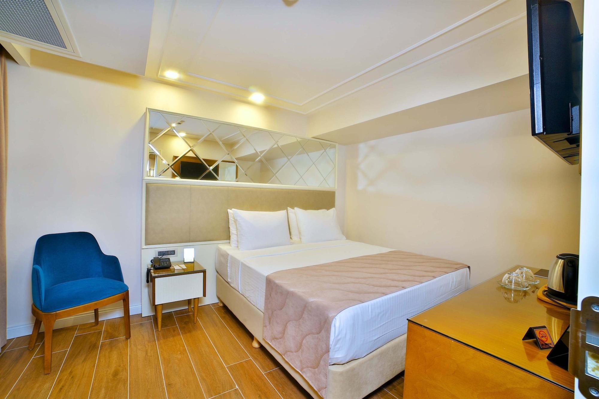 Marinem Hotel Istanboel Buitenkant foto